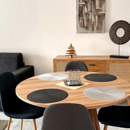 With Terrace 5 Min From The Appartement Cannes