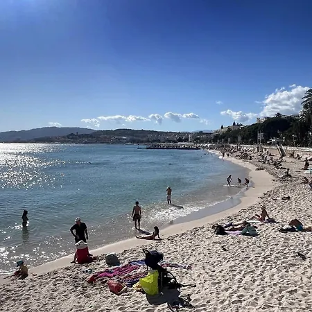 With Terrace 5 Min From The Appartement Cannes